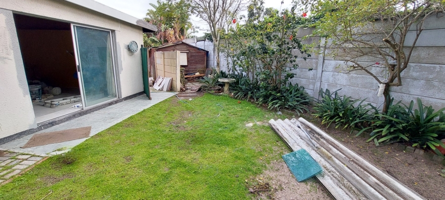 3 Bedroom Property for Sale in St Dumas Western Cape